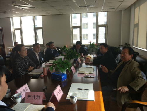 刘身利会长会见黄冈市邱丽新市长一行 交流探讨协会助力地方农业产业化发展(图1)